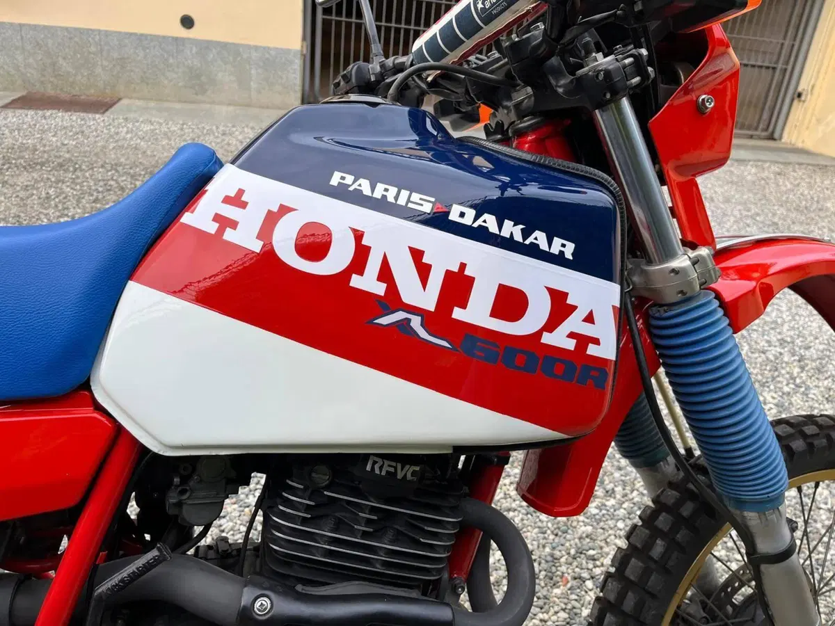 Honda XL600R Paris Dakar (6)