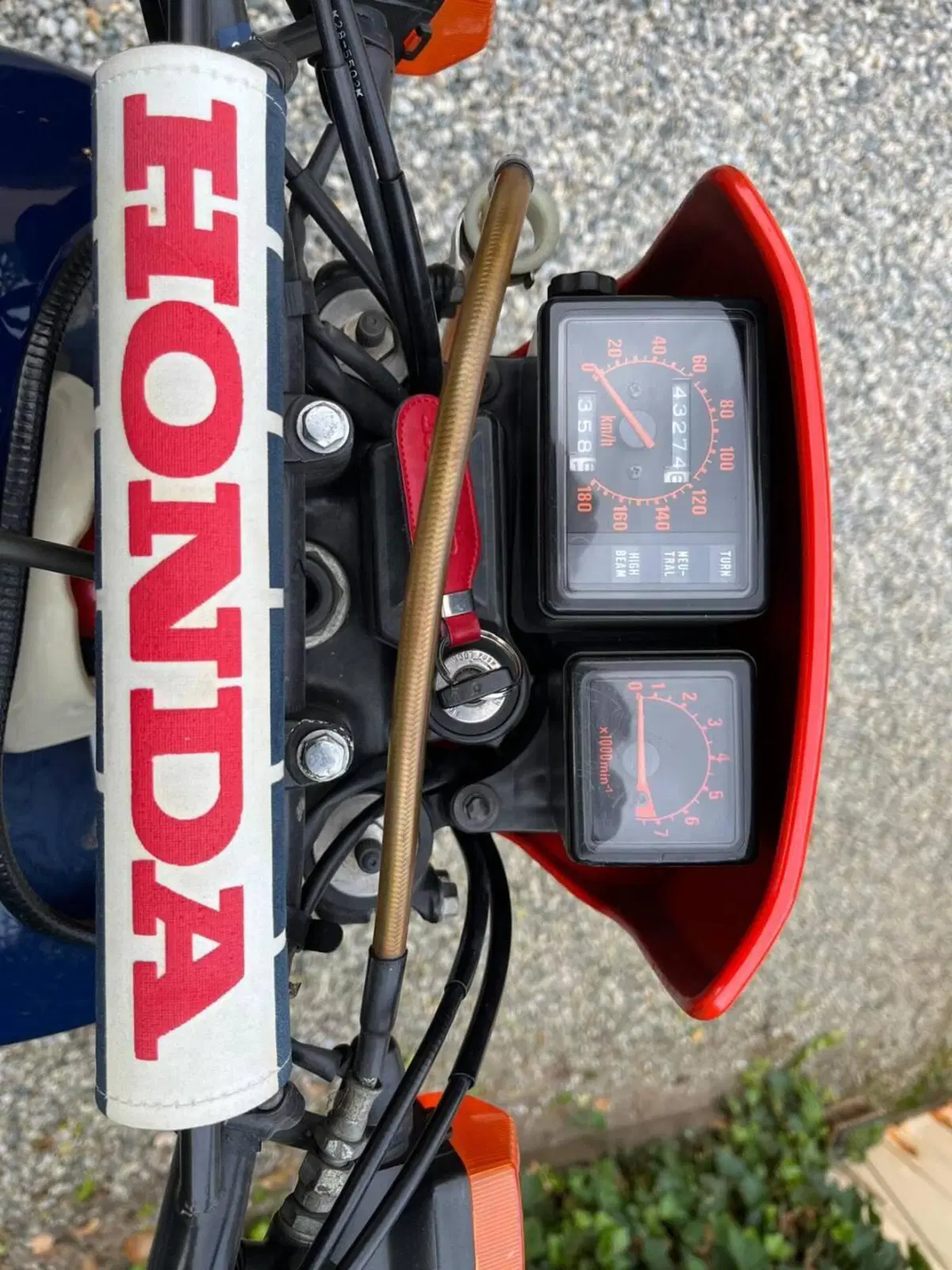 Honda XL600R Paris Dakar (13)
