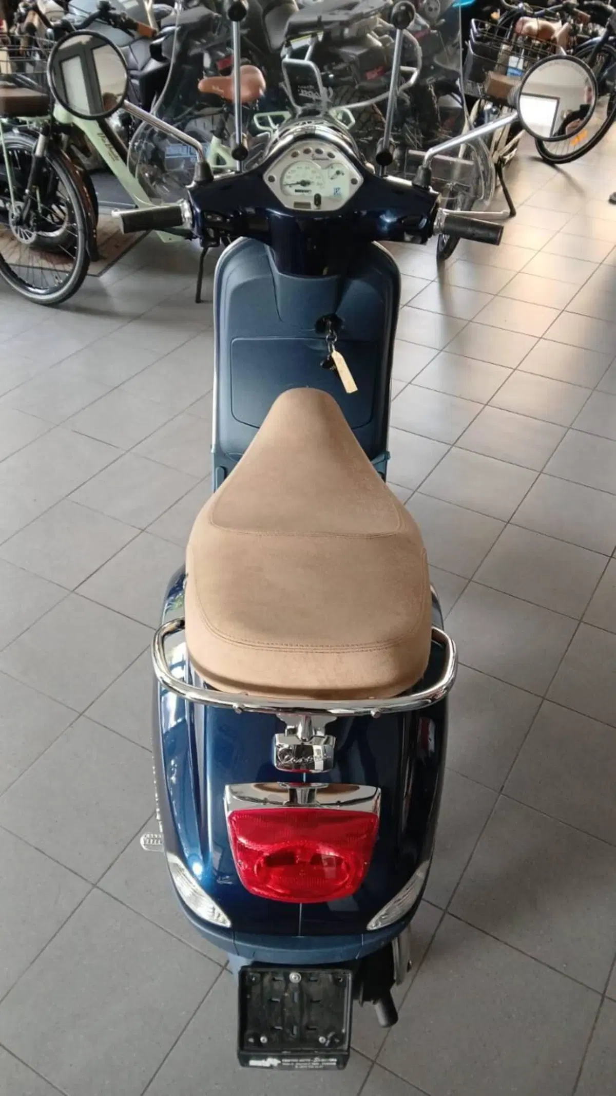 Vespa LX 50 2T (2009 - 14) (4)