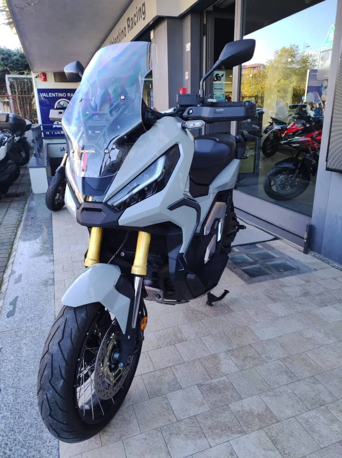 Honda X-ADV 750 DCT (2021 - 24) (3)
