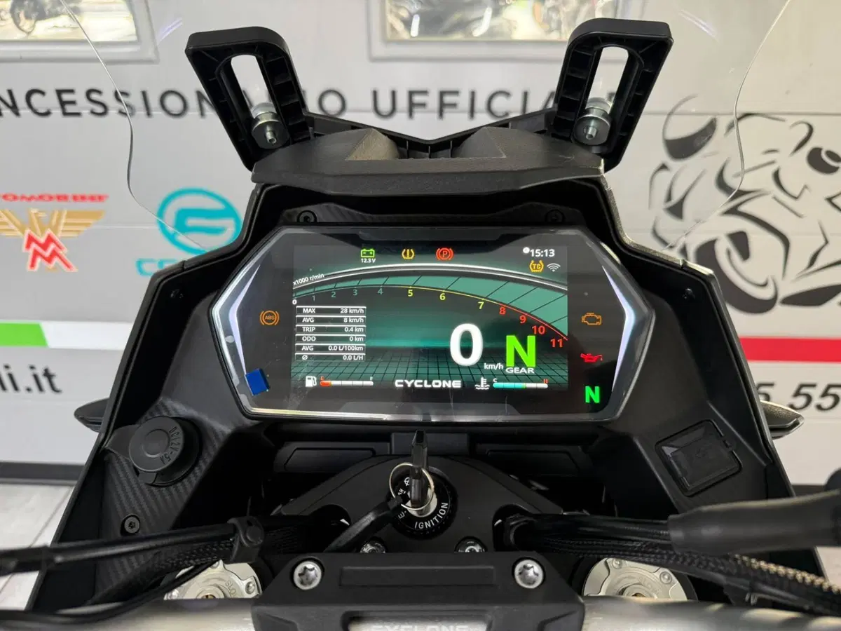 Cyclone RX600 (2025 - 26) (20)