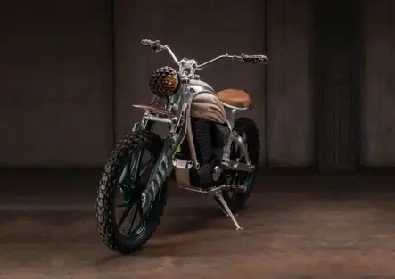 L'arte incontra la mobilità: Royal Enfield Motototem, una scultura su base Flying Flea C6