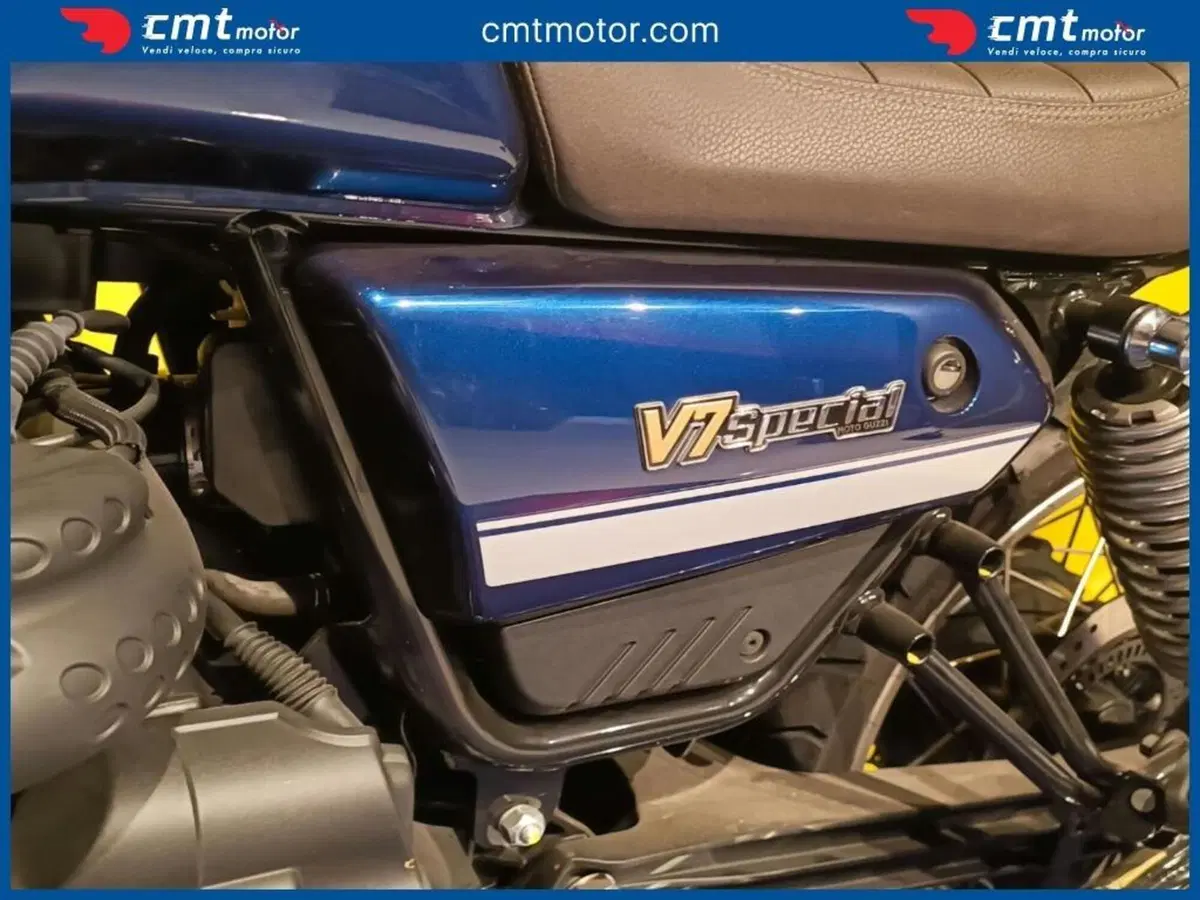 Moto Guzzi V7 Stone Special Edition (2022 - 25) (5)