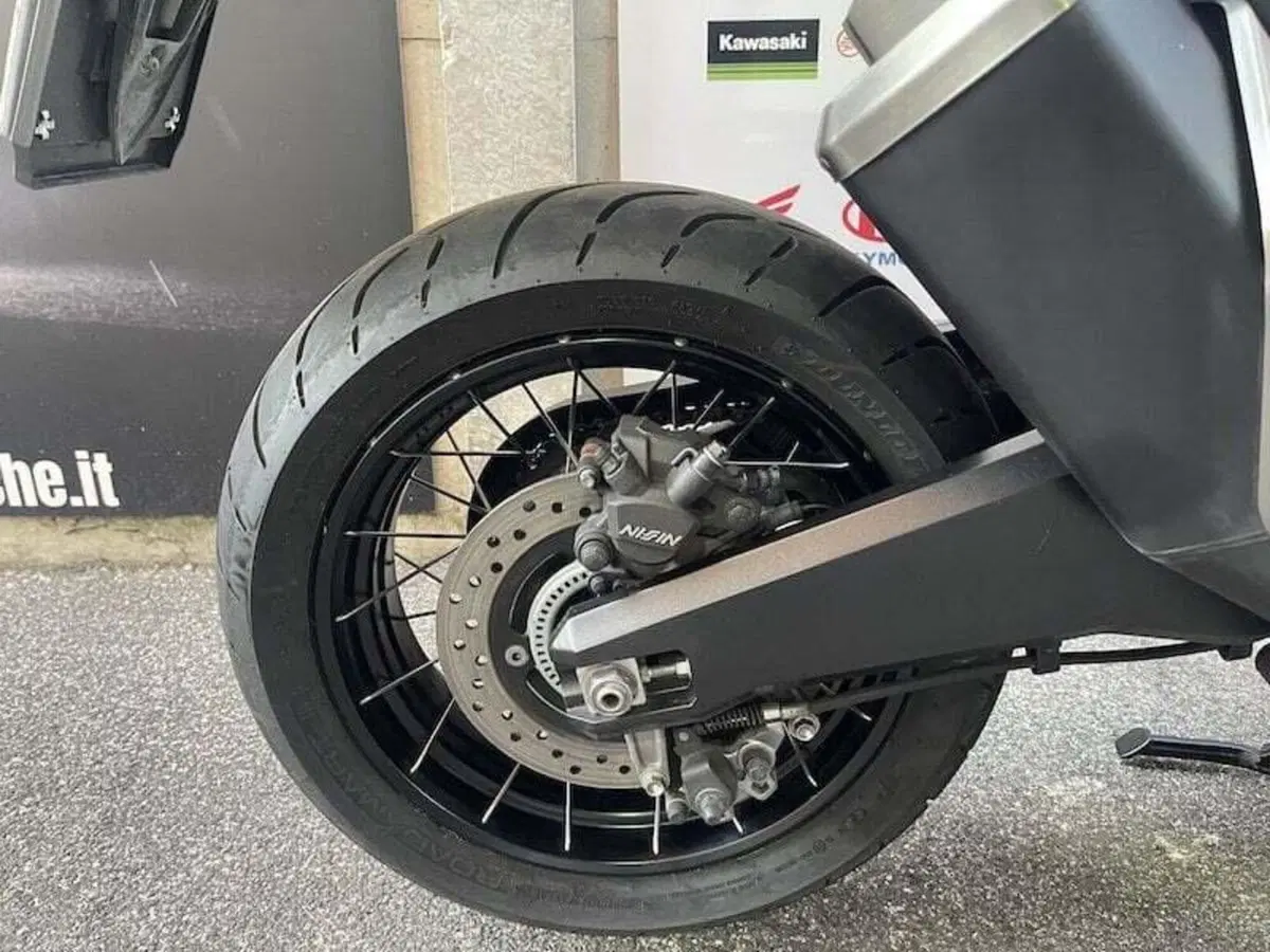 Honda X-ADV 750 DCT (2021 - 24) (2)