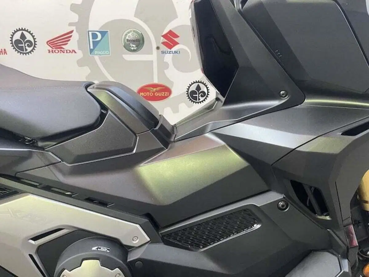 Honda X-ADV 750 DCT (2021 - 24) (9)