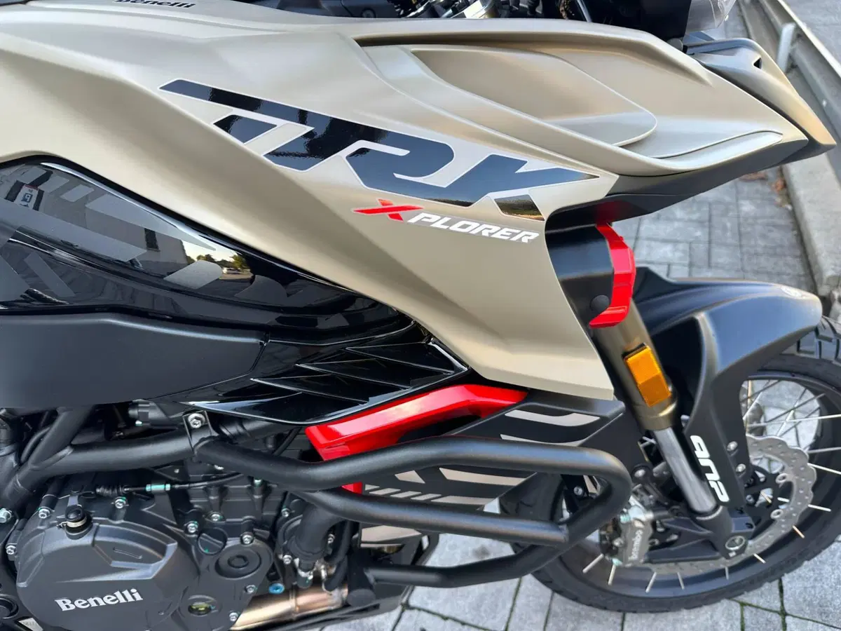 Benelli TRK 902 Xplorer (2026) (4)