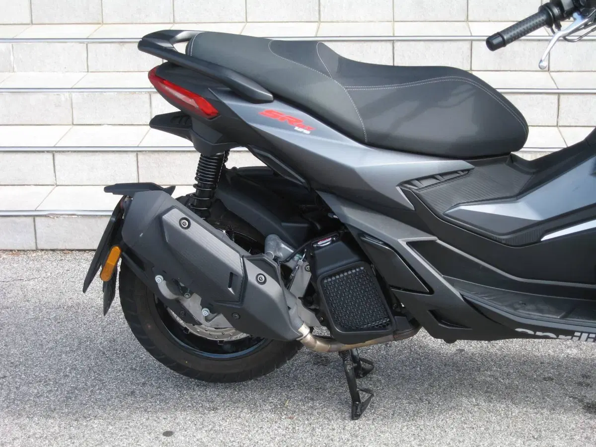 Aprilia SR GT 125 (2025 - 26) (3)