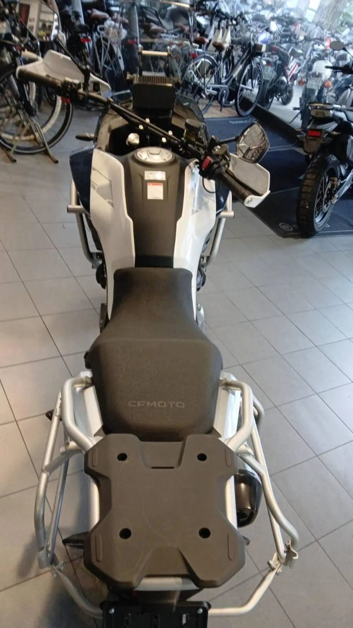 CFMOTO 700MT Adventure (2025 - 26) (4)