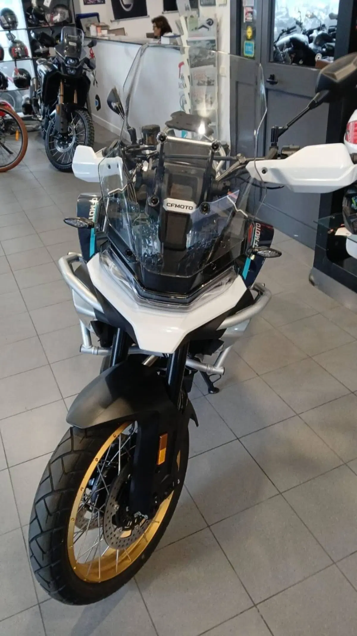 CFMOTO 700MT Adventure (2025 - 26)