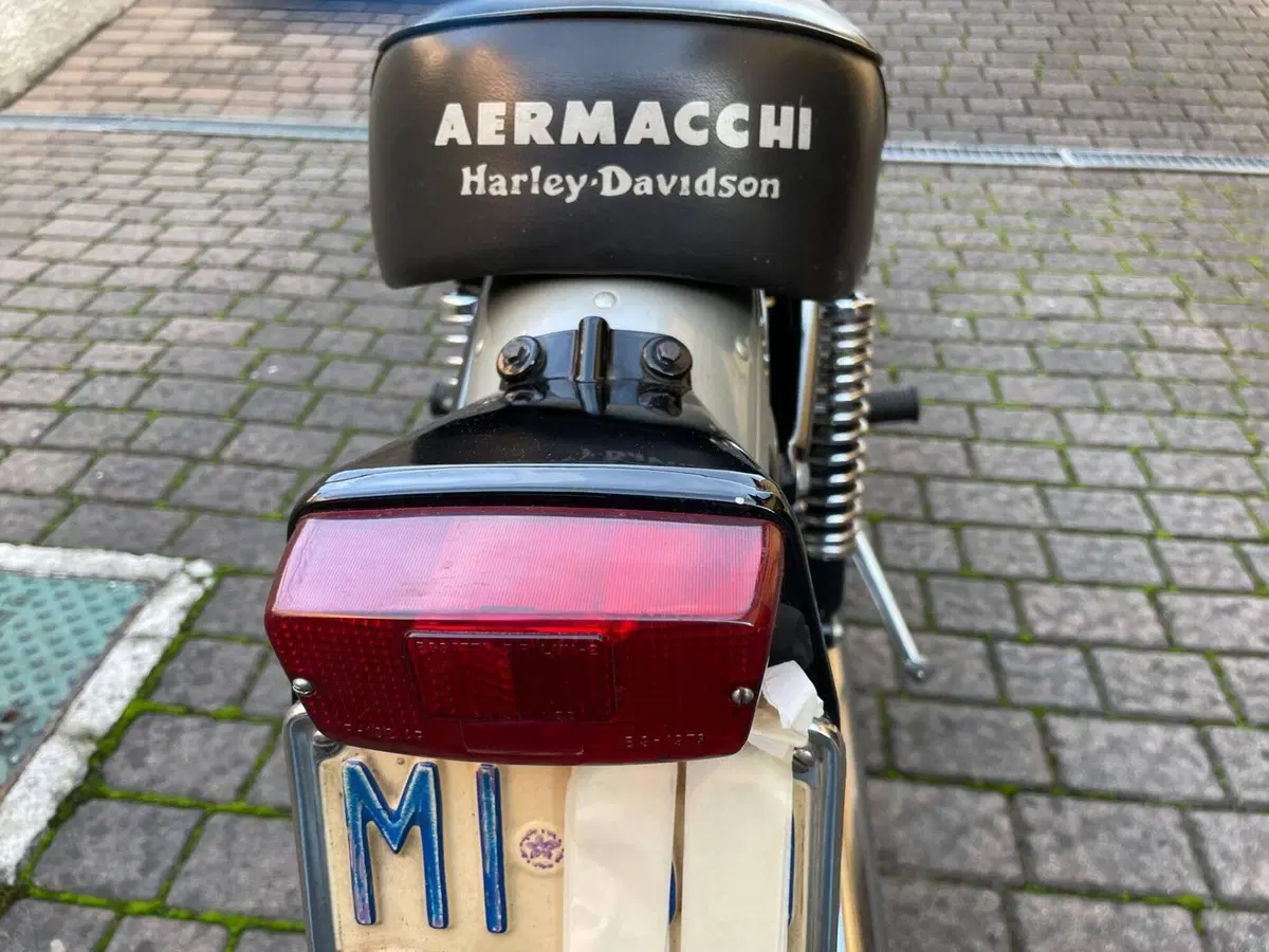 Aermacchi Harley-Davidson 350 sprint (2)