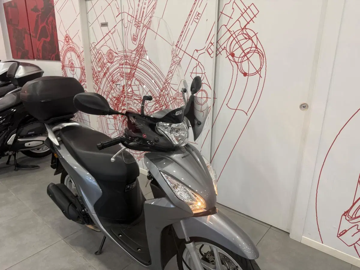 Honda Vision 110 (2021 - 24) (10)