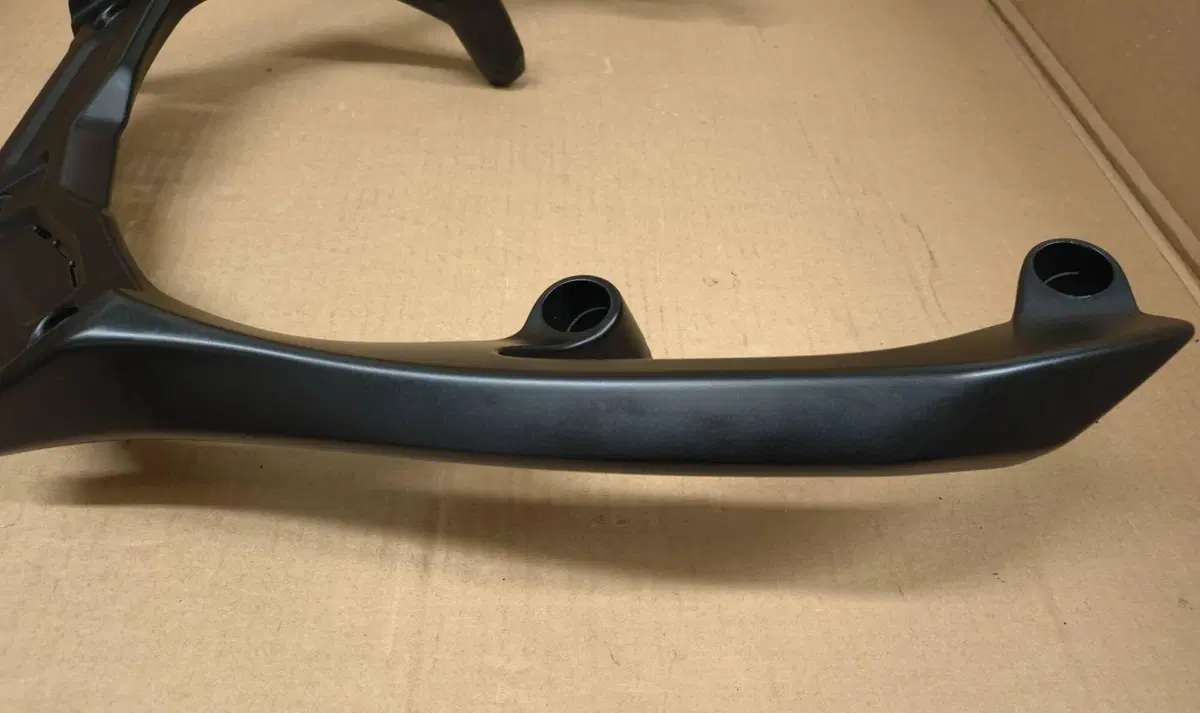 Portapacchi posteriore T-max 560 Originale Yamaha (4)