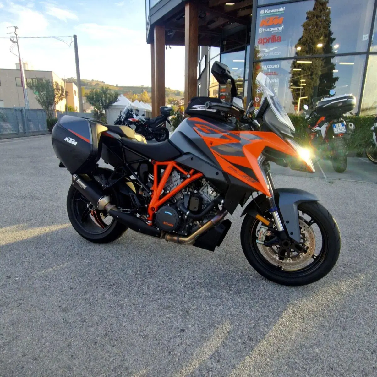 KTM 1290 Super Duke GT (2021 - 25) (3)