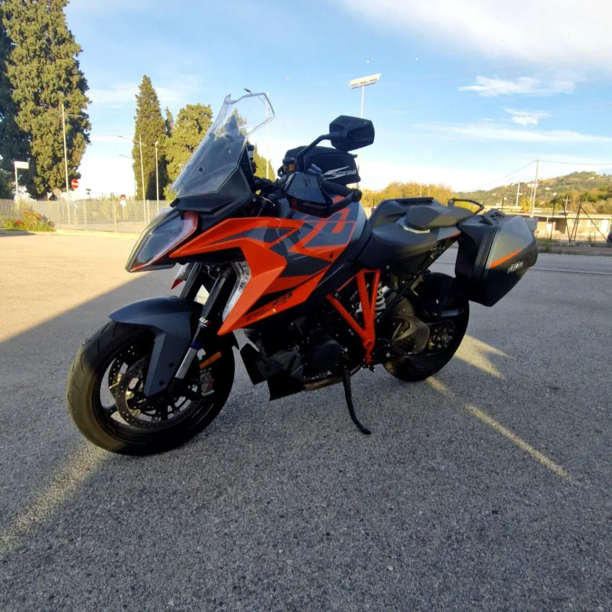 KTM 1290 Super Duke GT (2021 - 25) (4)
