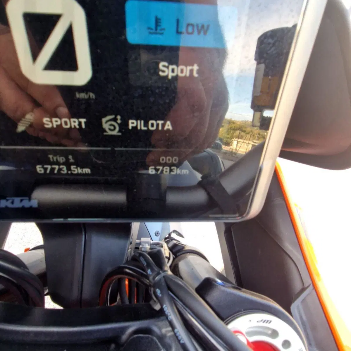 KTM 1290 Super Duke GT (2021 - 25) (10)