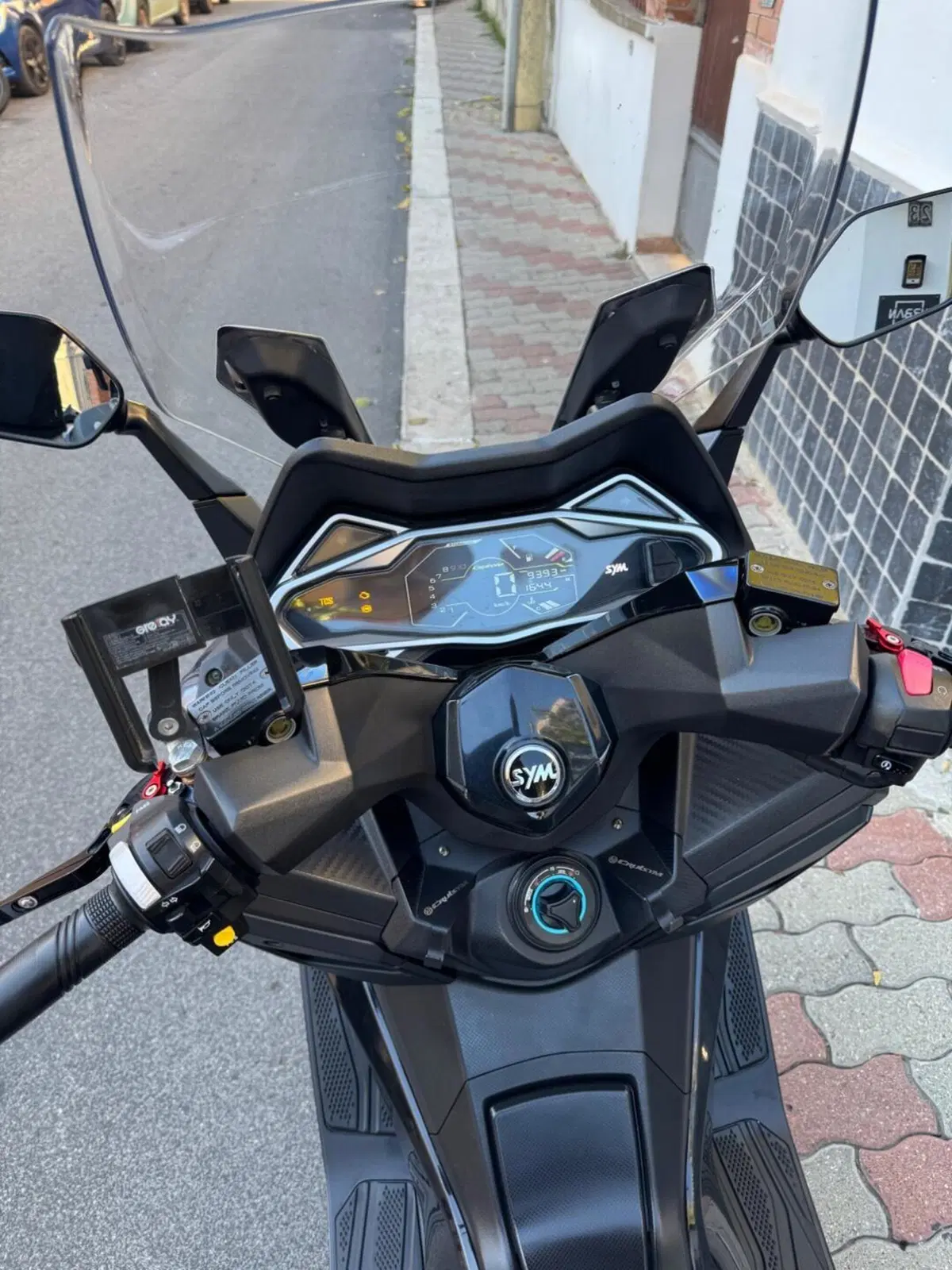 Sym CruiSym 300 E5+ (2025 - 26) (4)