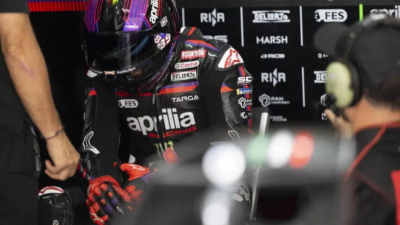 MotoGP, Jorge Martin, giornata finita dopo l’imbarcata. Ci riprova domani [VIDEO]