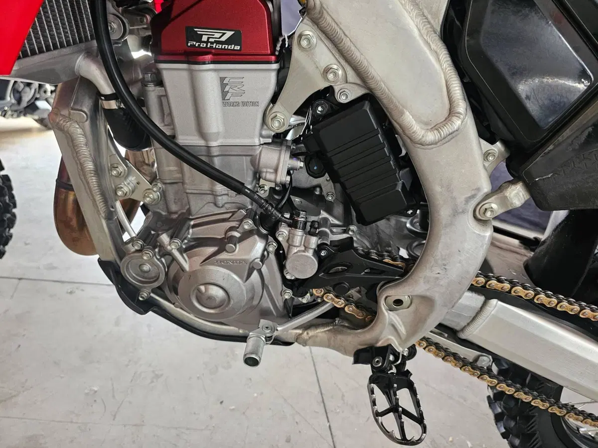 Honda CRF 450R WE (2025) (6)
