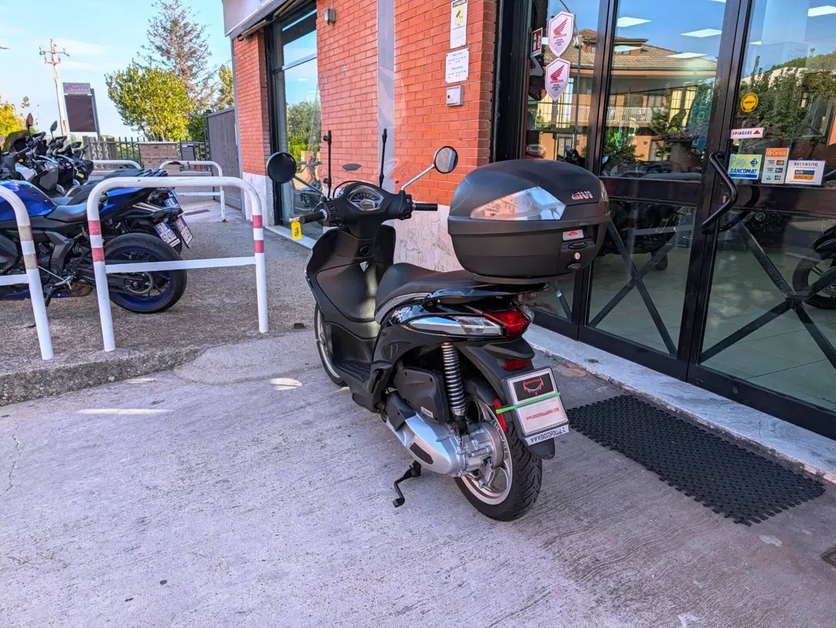 Piaggio Liberty 150 ABS (2017 - 20) (6)