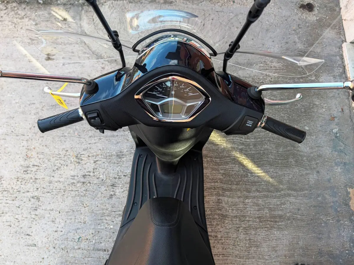 Piaggio Liberty 150 ABS (2017 - 20) (10)