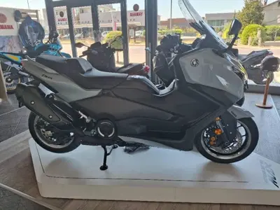 Yamaha T-Max 560 Tech Max (2025 - 26) nuova