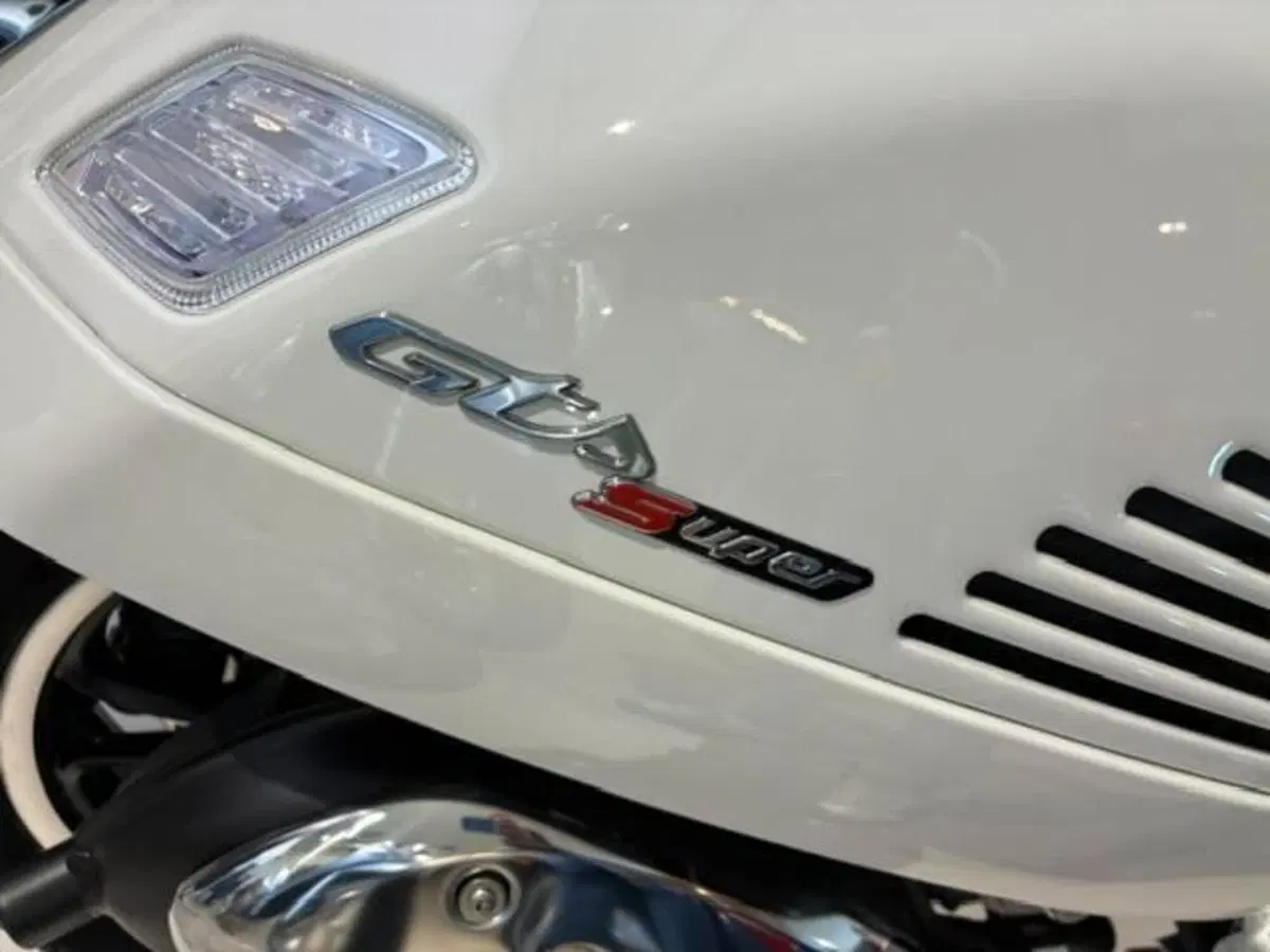 Vespa GTS 310 Super (2025 - 26) (4)