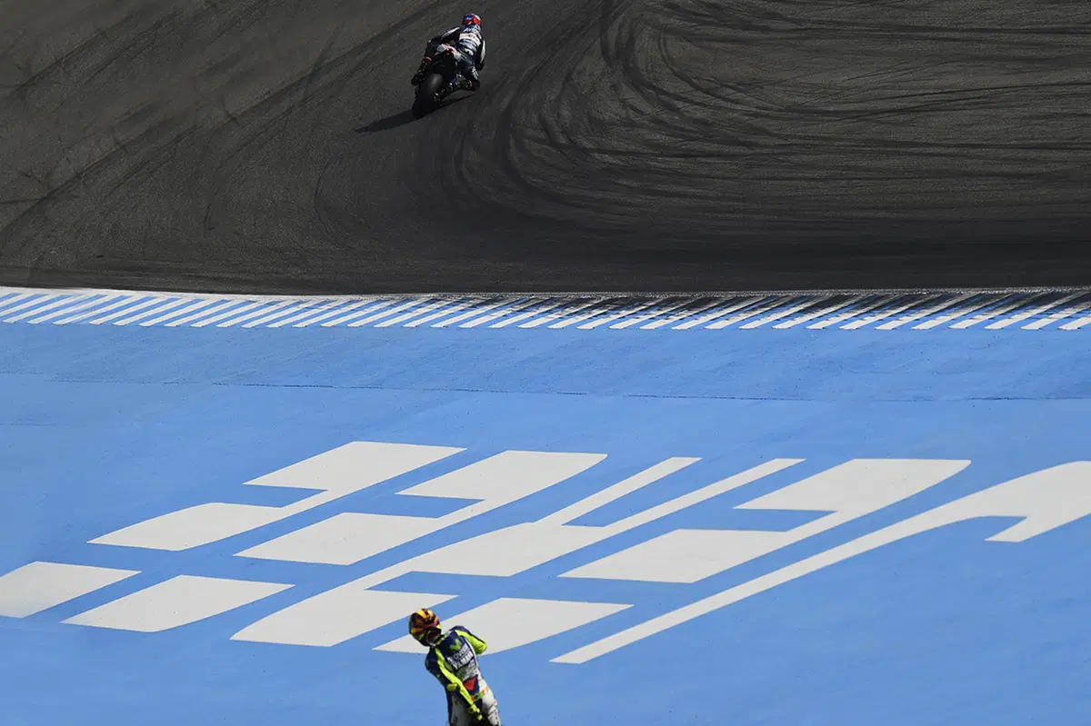 MotoGP. Le foto più spettacolari del GP di Spagna (4)