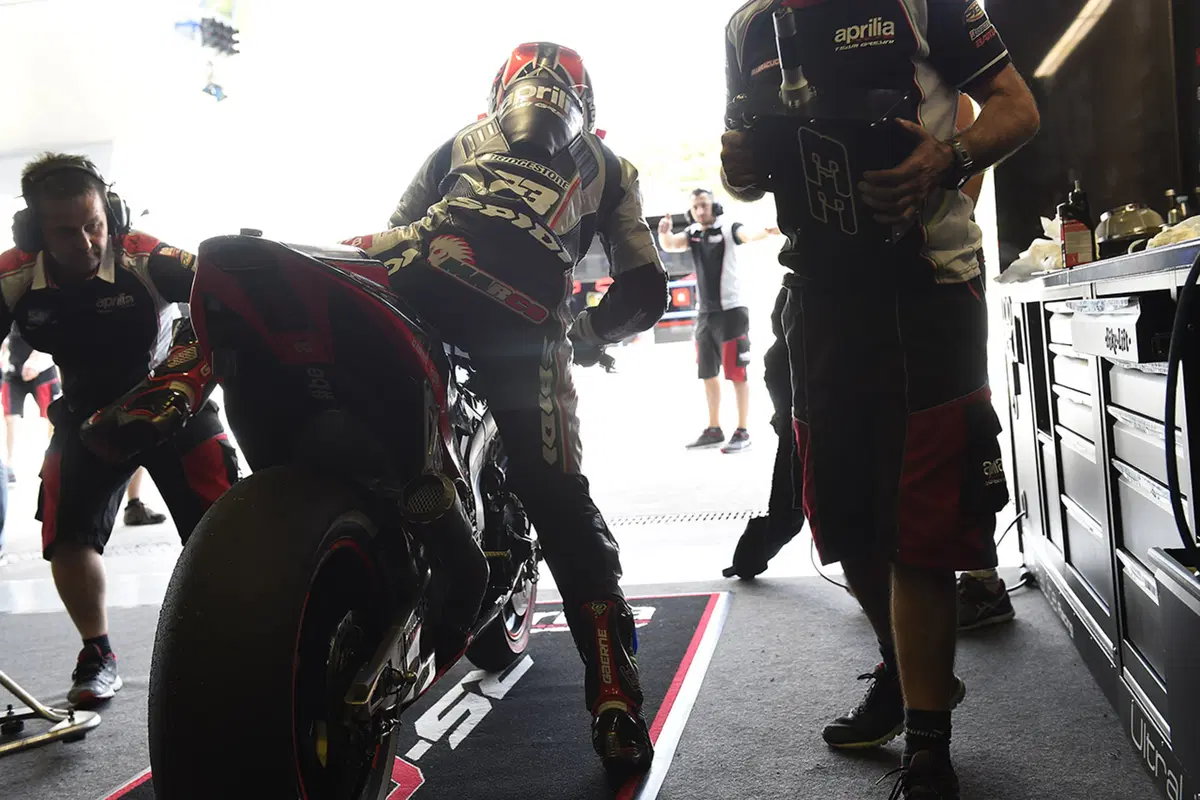 MotoGP. Le foto più spettacolari del GP di Spagna (28)