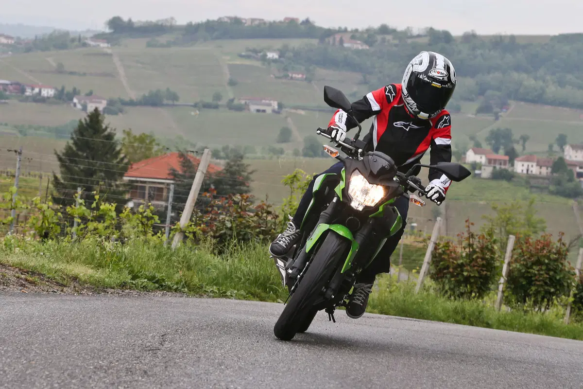Kawasaki Z250SL (4)