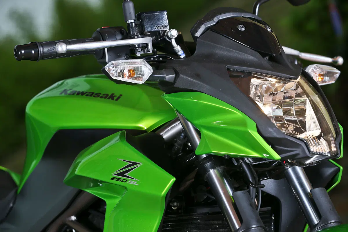 Kawasaki Z250SL (17)