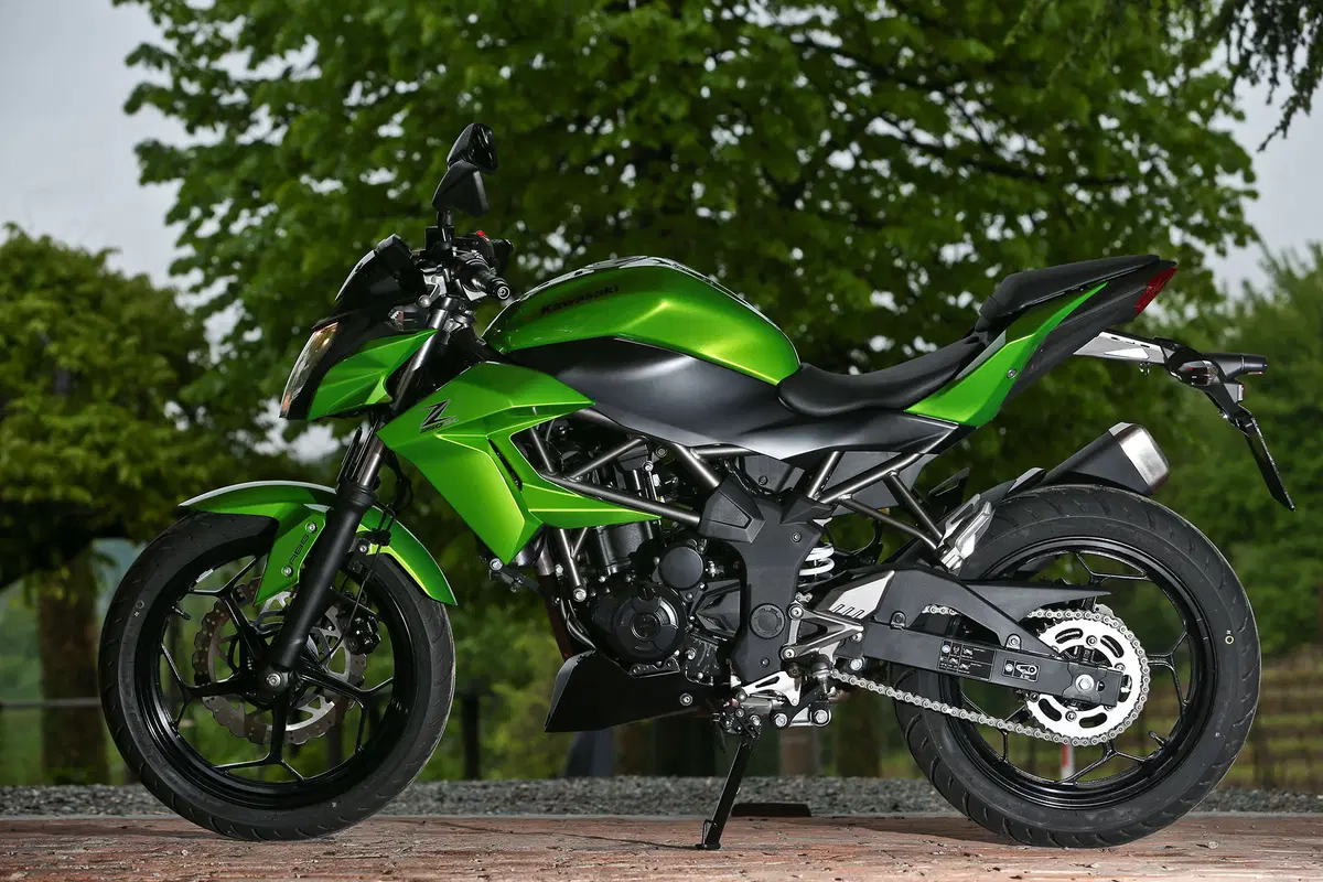 Kawasaki Z250SL (15)
