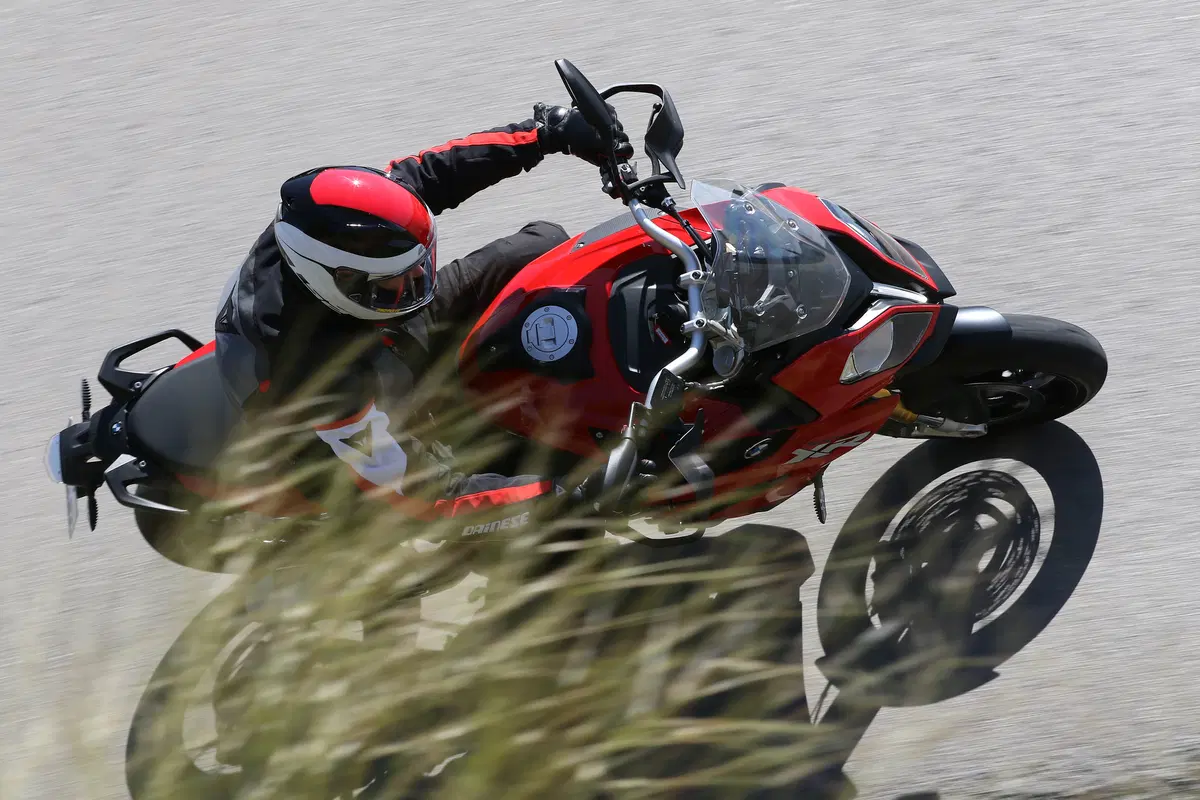 BMW S 1000 XR (4)