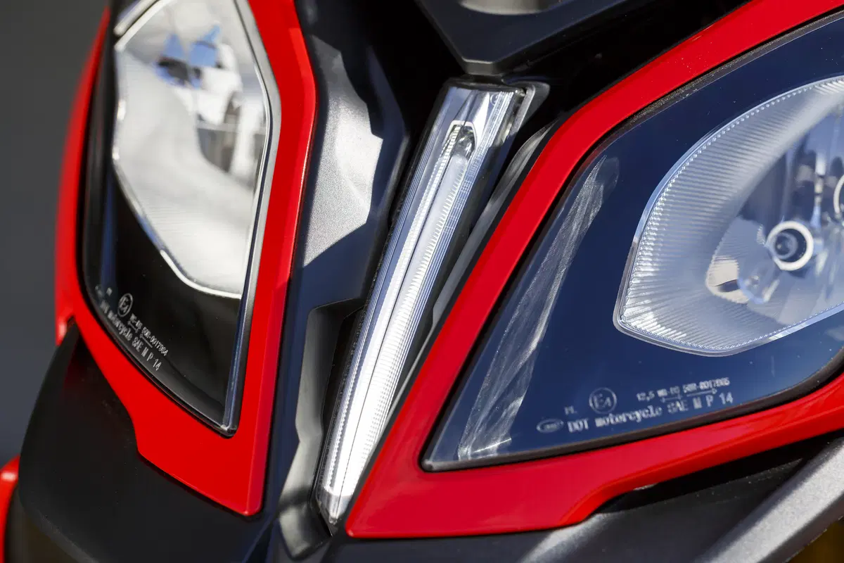 BMW S 1000 XR (2)