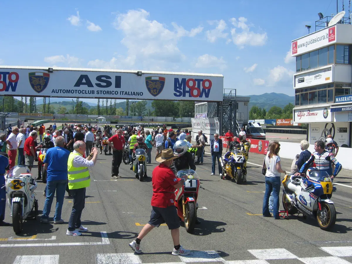La "Parata dei Campioni" all'ASI Moto Show di Varano (13)
