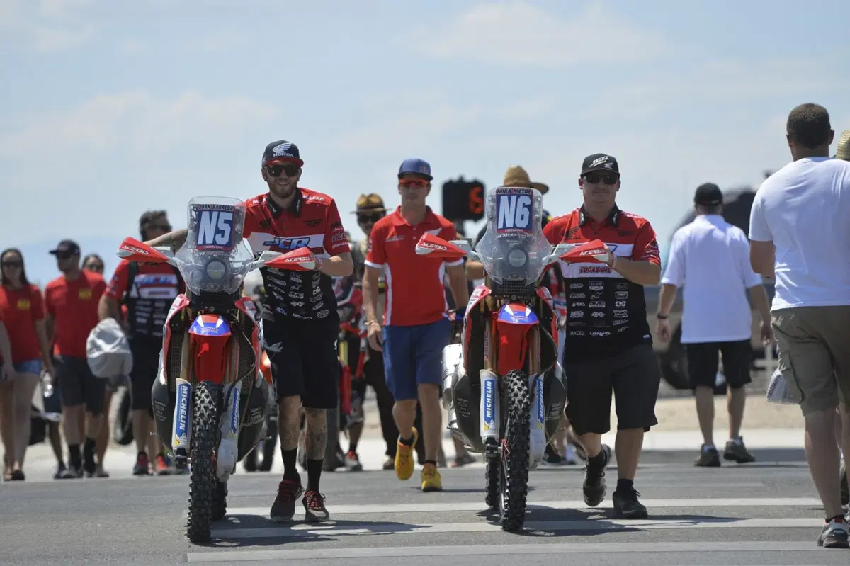 Pre-Dakar: Joan Barreda corsaro domina la Vegas to Reno (2)