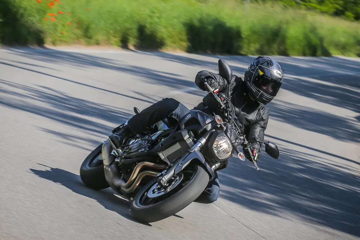Yamaha MT-07 (6)