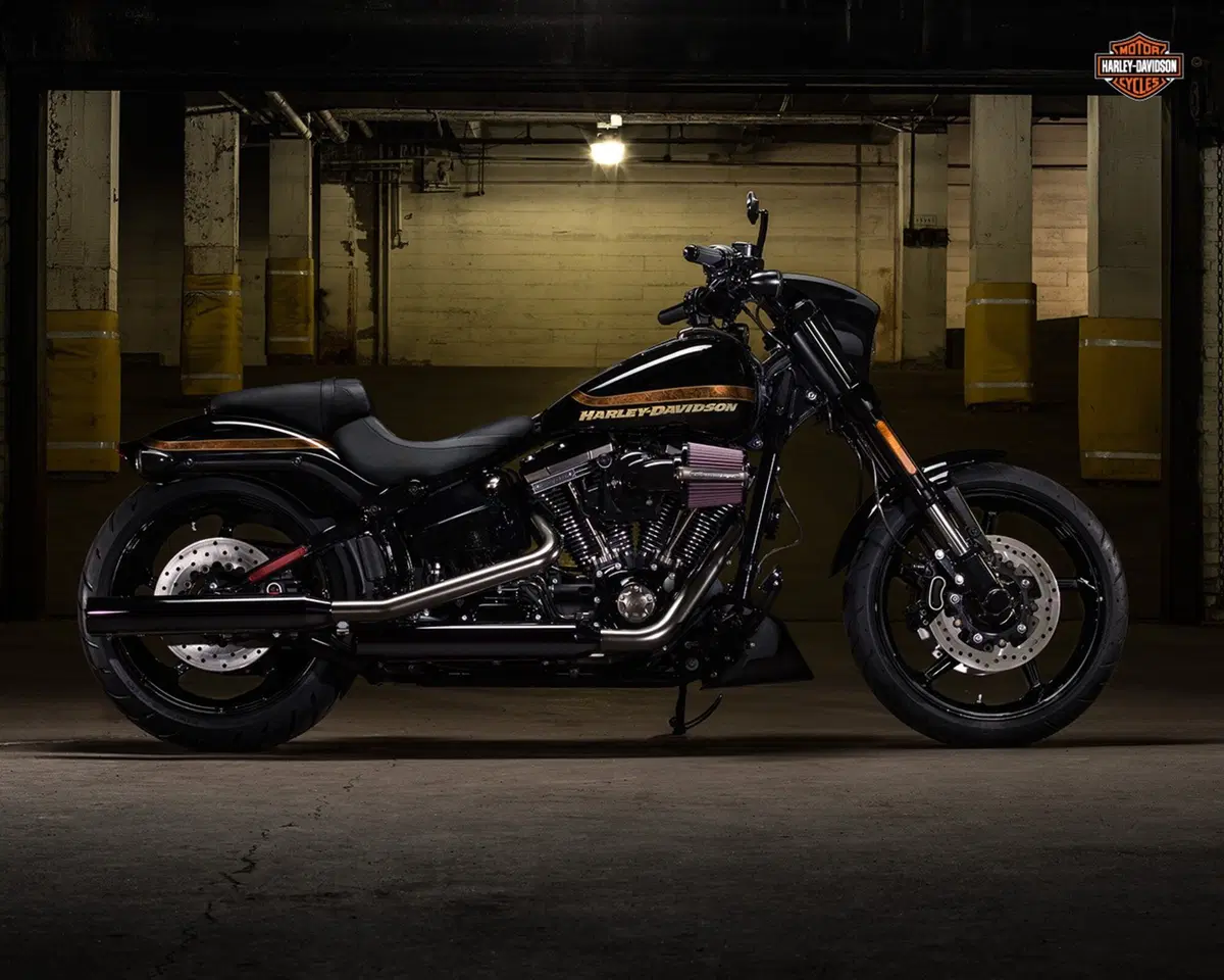 Harley-Davidson, nuove Touring Milwaukee Eight