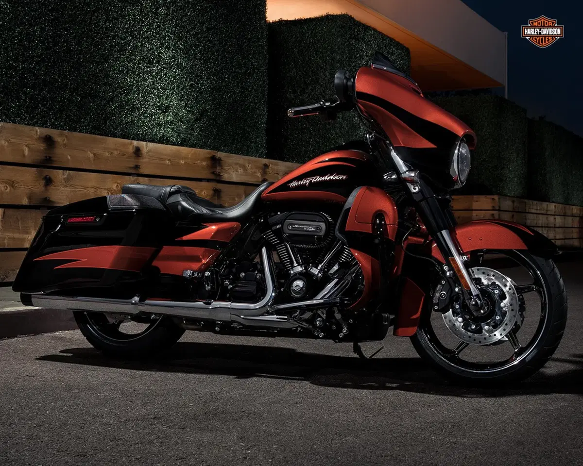 Harley-Davidson, nuove Touring Milwaukee Eight (2)