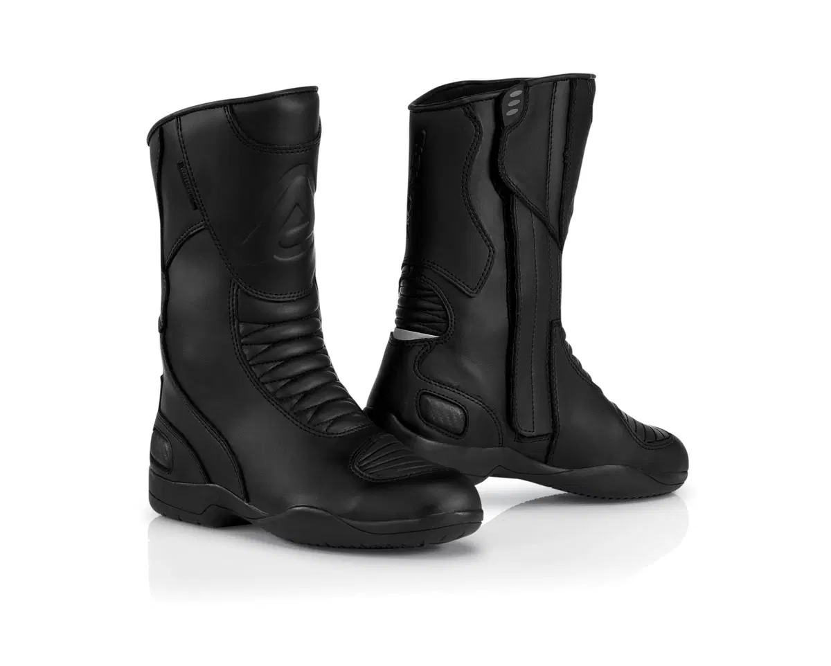 Acerbis: stivaletto Jurby e scarpa Walky