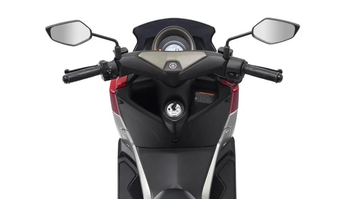 Yamaha N-Max 125 N-Max 125 (2015 - 17) (11)