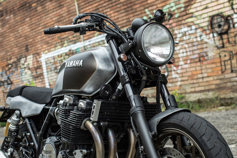 Yamaha XJR 1200 &ldquo;La Ruvida&rdquo; by Deus