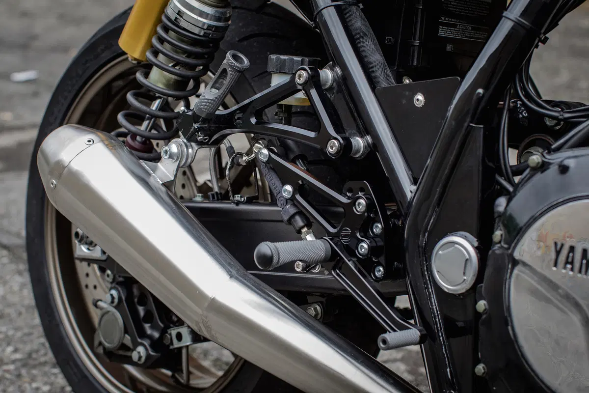 Yamaha XJR 1200 “La Ruvida” by Deus (6)
