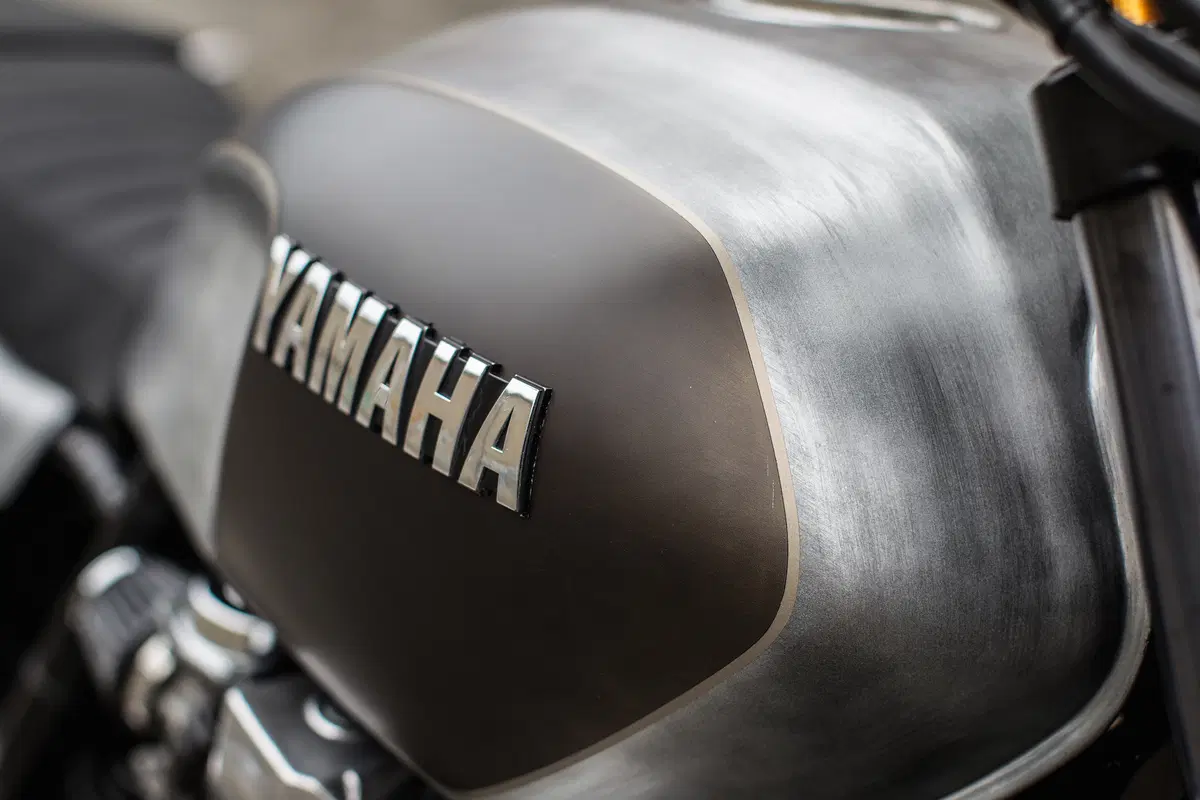 Yamaha XJR 1200 “La Ruvida” by Deus (7)