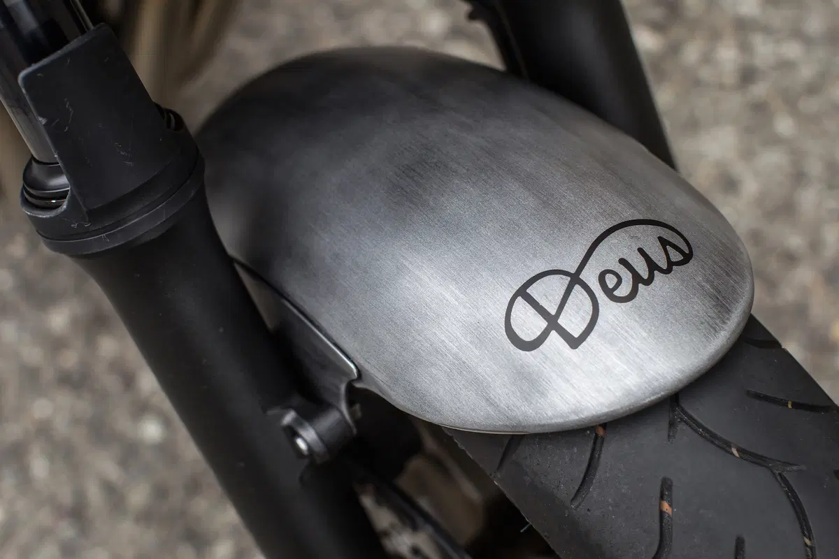 Yamaha XJR 1200 “La Ruvida” by Deus (8)