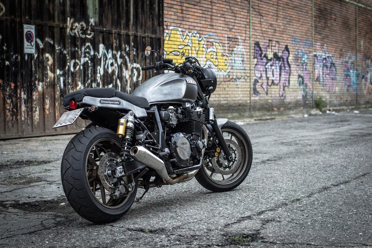 Yamaha XJR 1200 “La Ruvida” by Deus (13)