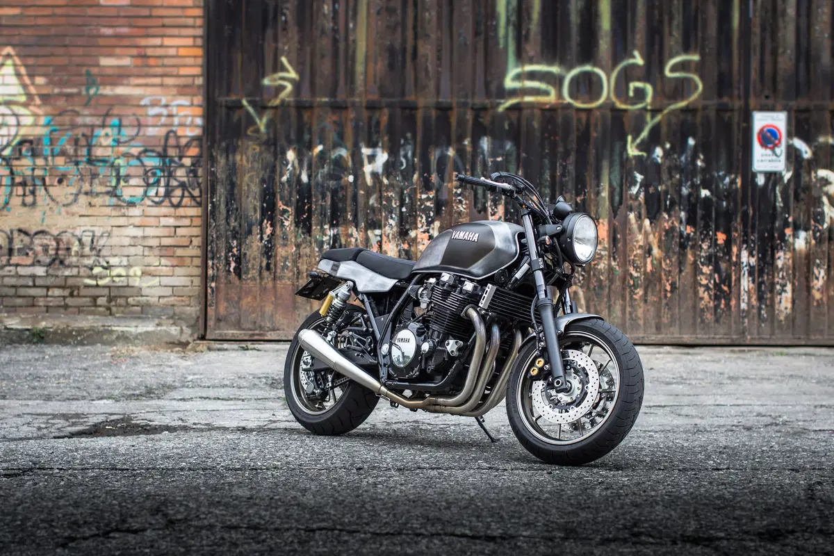 Yamaha XJR 1200 “La Ruvida” by Deus (14)