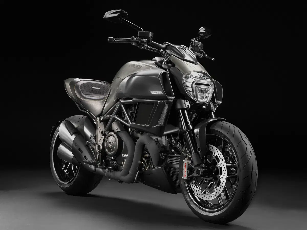 Diavel Titanium, un’edizione speciale per palati fini (3)