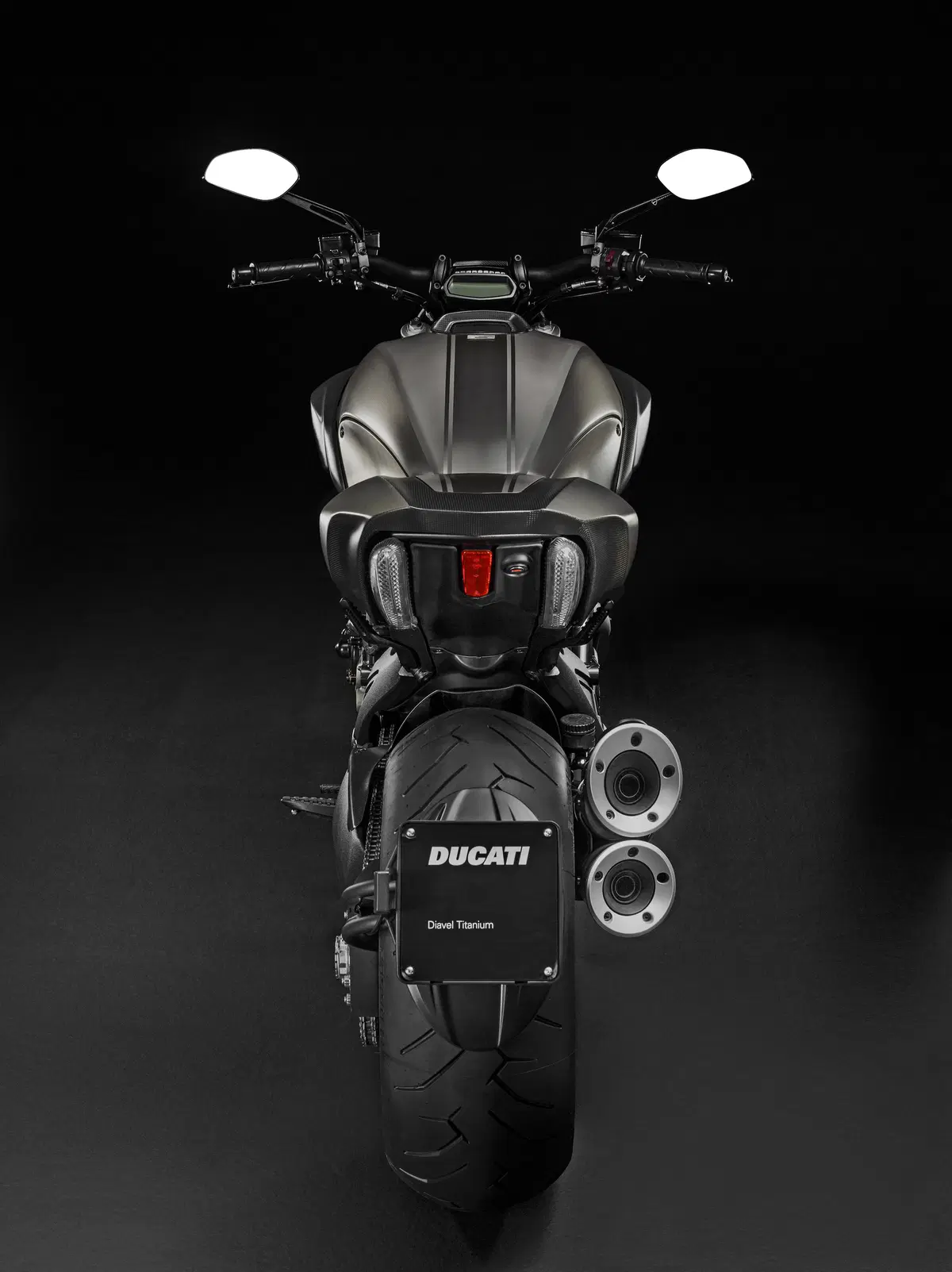 Diavel Titanium, un’edizione speciale per palati fini (8)