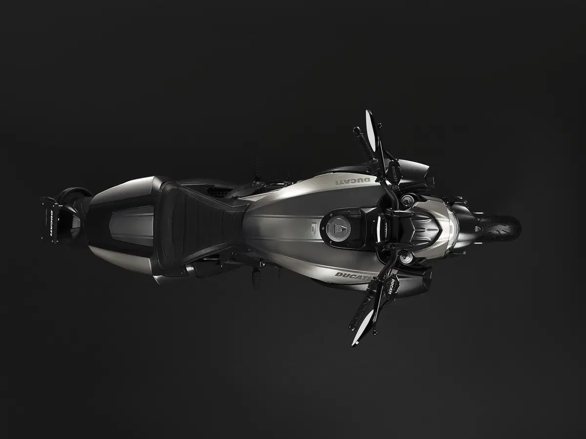 Diavel Titanium, un’edizione speciale per palati fini (9)