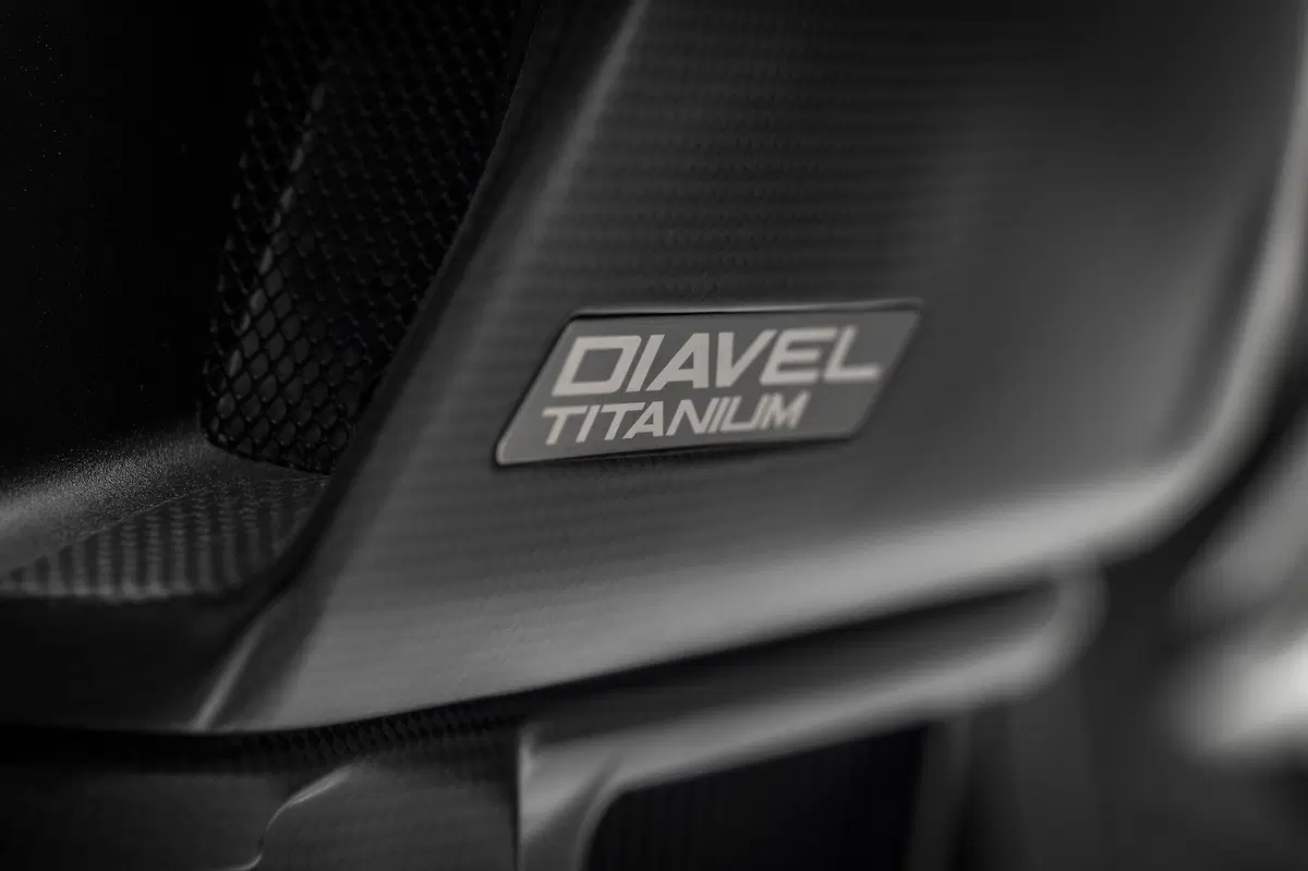Diavel Titanium, un’edizione speciale per palati fini (14)